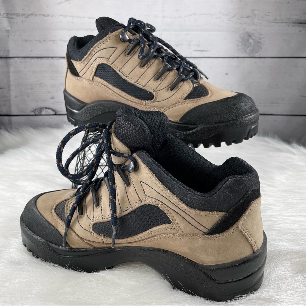 GH BASS & Co. Leather Hiking Trail Boots Women's, Model 3199 - Picture 5 of 14